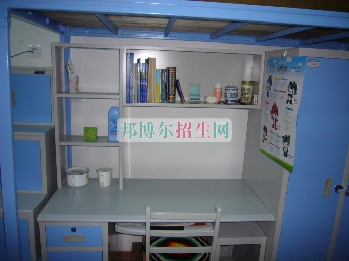 成都市建筑職業(yè)中專學校宿舍條件