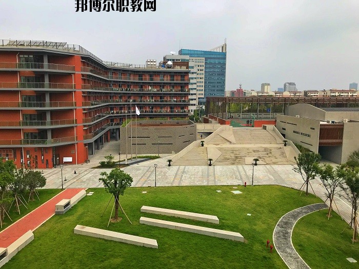 龍灣區(qū)職業(yè)技術(shù)學(xué)校教育集團(tuán)2020年報(bào)名條件、招生要求、招生對(duì)象