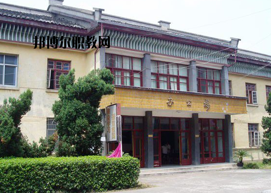 江西撫州創(chuàng)新學(xué)校怎么樣、好不好