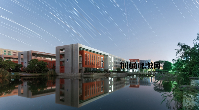 南京航空航天大學(xué)2020年報(bào)名條件、招生要求、招生對象
