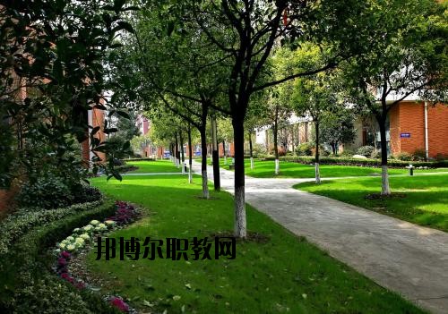 京山衛(wèi)生學(xué)校怎么樣、好不好
