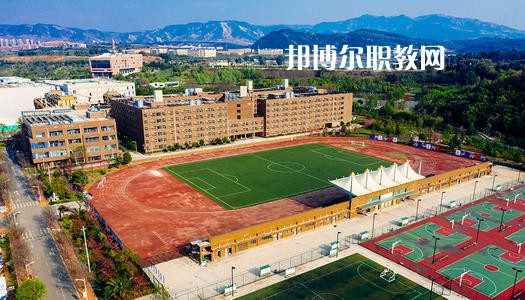 云南藝術(shù)學(xué)校2021年報(bào)名條件、招生要求、招生對(duì)象