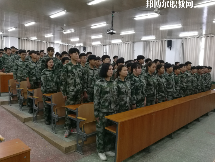 河北軌道交通中等專業(yè)學(xué)校2022年報名條件、招生要求、招生對象