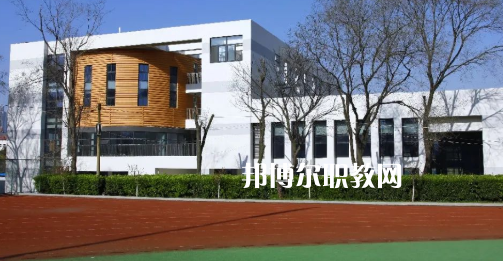 山東省青島衛(wèi)生學(xué)校2022年報名條件、招生要求、招生對象