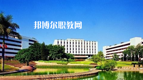 武漢園林技工學(xué)校2022年報名條件、招生要求、招生對象