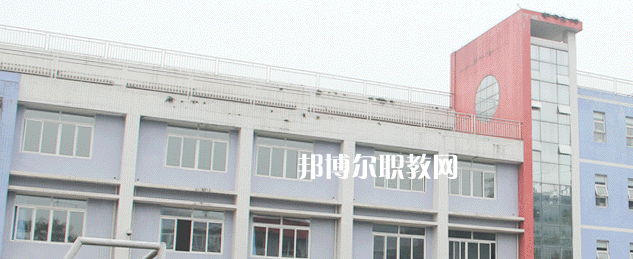重慶機電工程高級技工學(xué)校2023年報名條件、招生要求、招生對象
