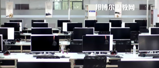 攀枝花技師學(xué)院地址在哪里，哪個(gè)地區(qū)，哪個(gè)城市?