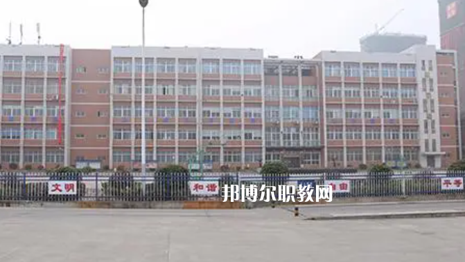 2023湖南建康技工學(xué)校招生計(jì)劃 招生人數(shù)是多少(附要求、條件、對(duì)象)