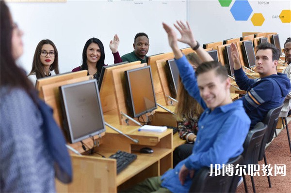 重慶第三衛(wèi)生學校有哪些招生專業(yè)（2023年）