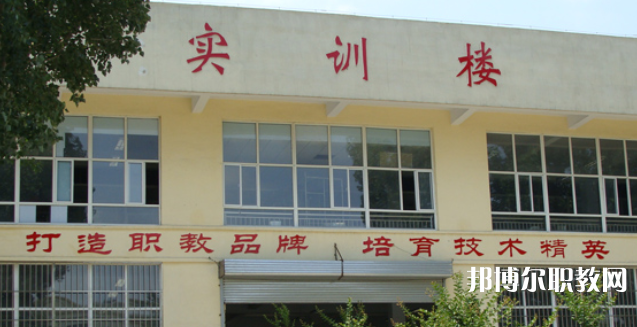 臨城縣職業(yè)技術(shù)教育中心地址，乘車路線