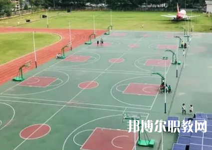 湖南湘江工貿(mào)技工學(xué)校怎么樣、好不好