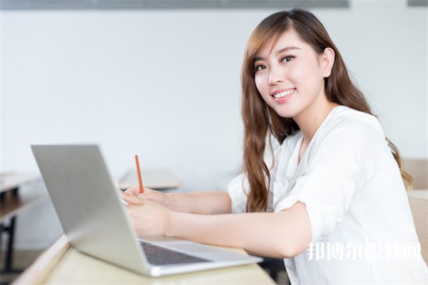 四川哪里的職業(yè)學校能讀計算機軟件專業(yè)