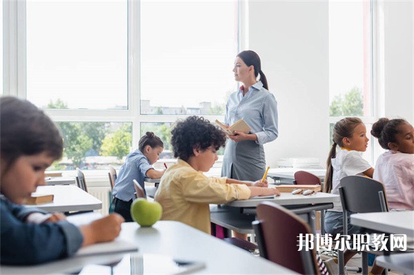 四川哪里的職業(yè)學校能讀電子信息技術(shù)專業(yè)