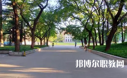 2025長(zhǎng)治職業(yè)中學(xué)最新排名前三名單