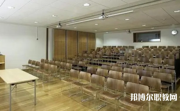 2025湘潭中職學(xué)校最新排名前三名單